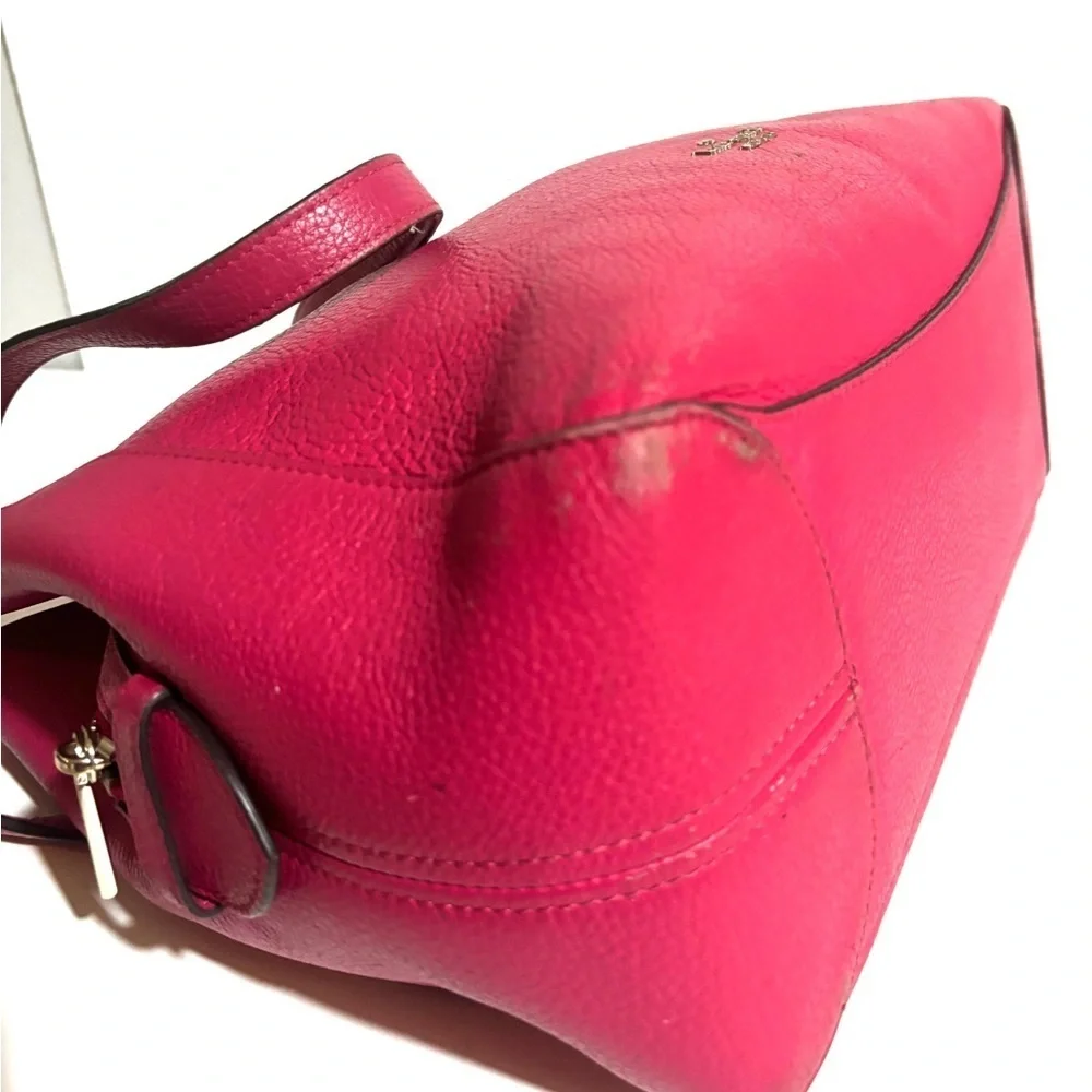 Kate Spade Pink Shoulder Bag with Modern Design